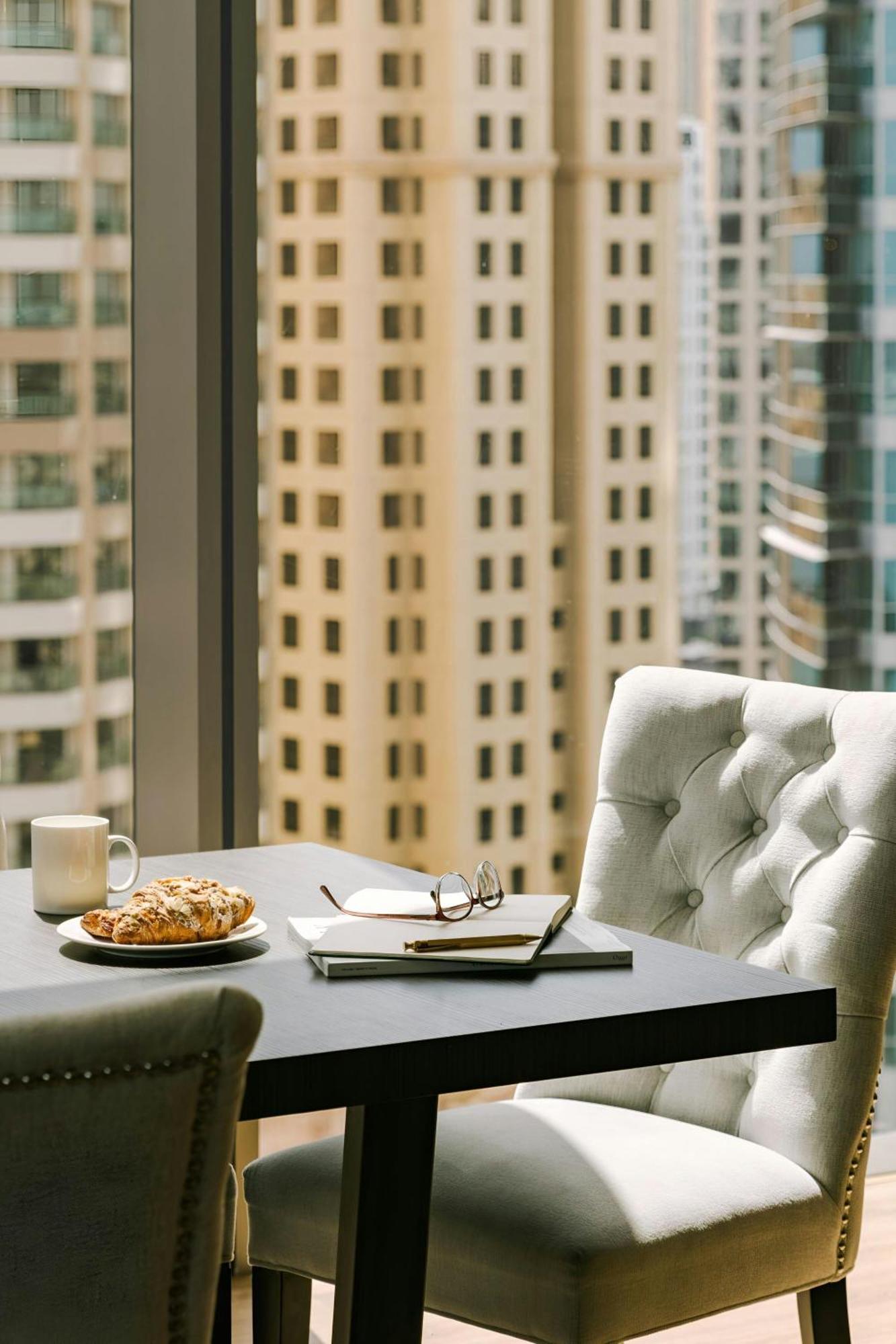 Sonder By Marriott Bonvoy Jbr The Walk Apartments Dubai Buitenkant foto